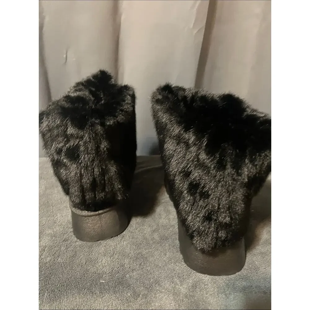 Women’s Black Faux Fur Snow Boots - Cozy Winter Style